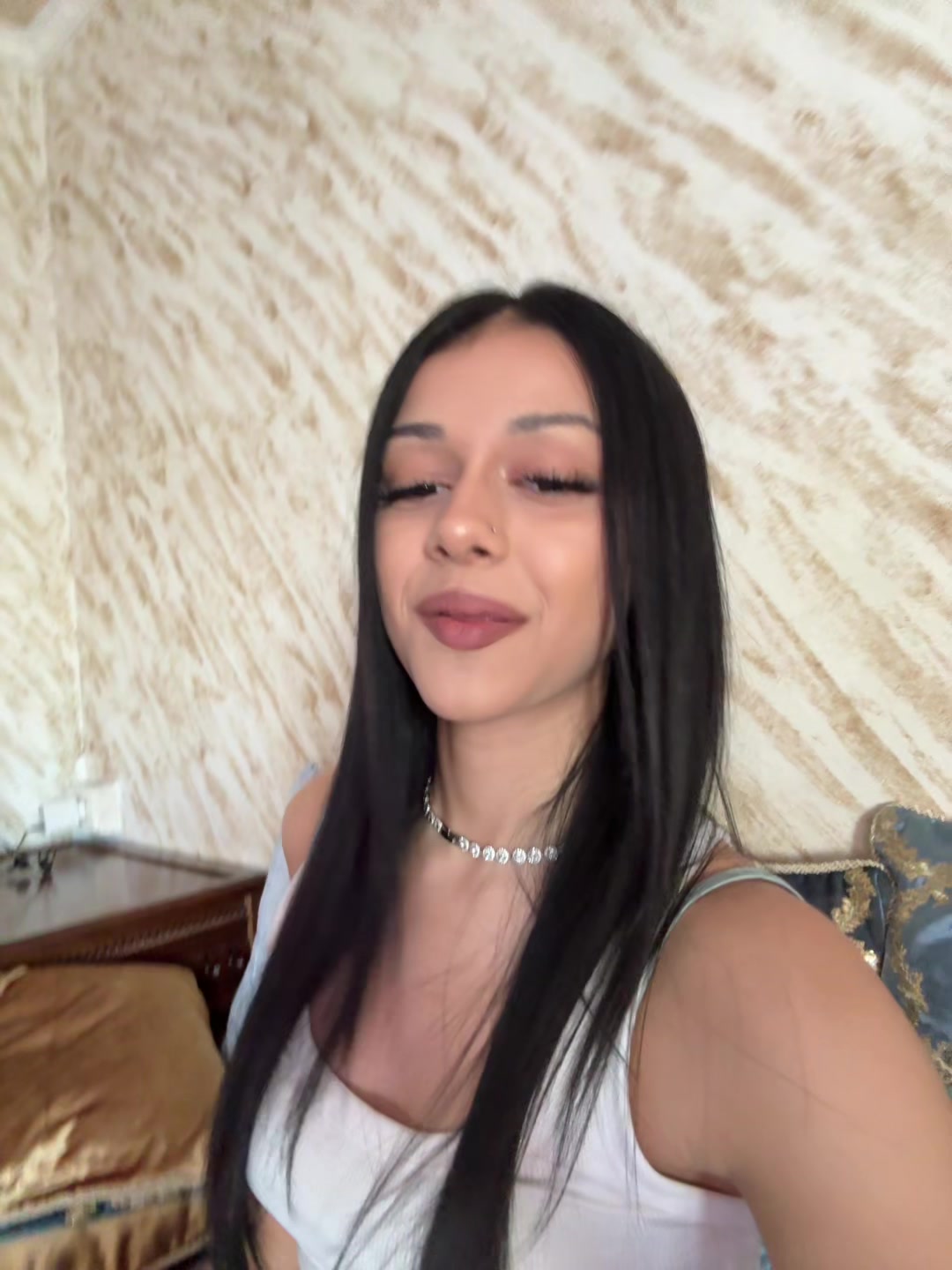 @Yasmina