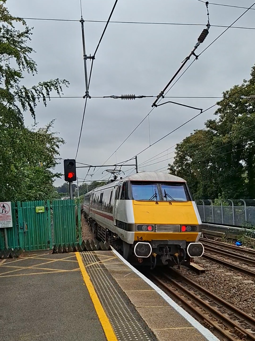 @WestCoastTrainspotter