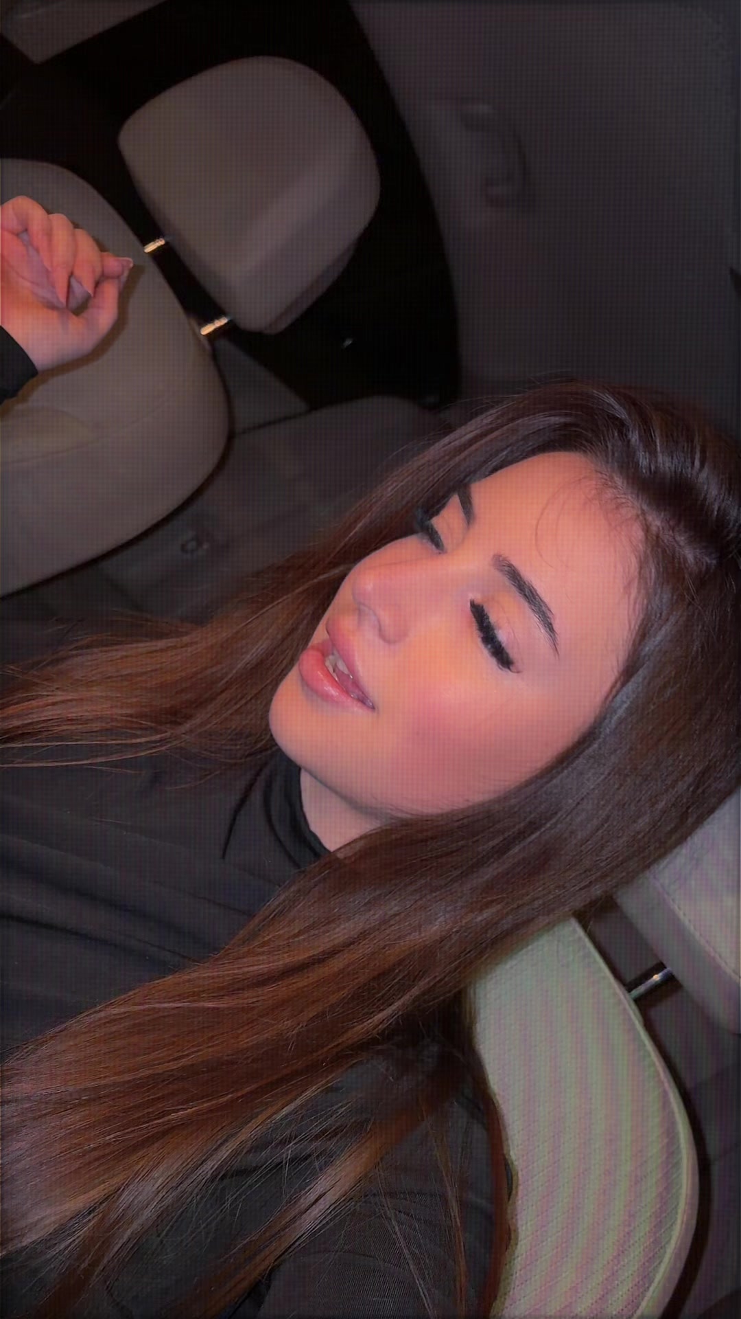 @Violeta