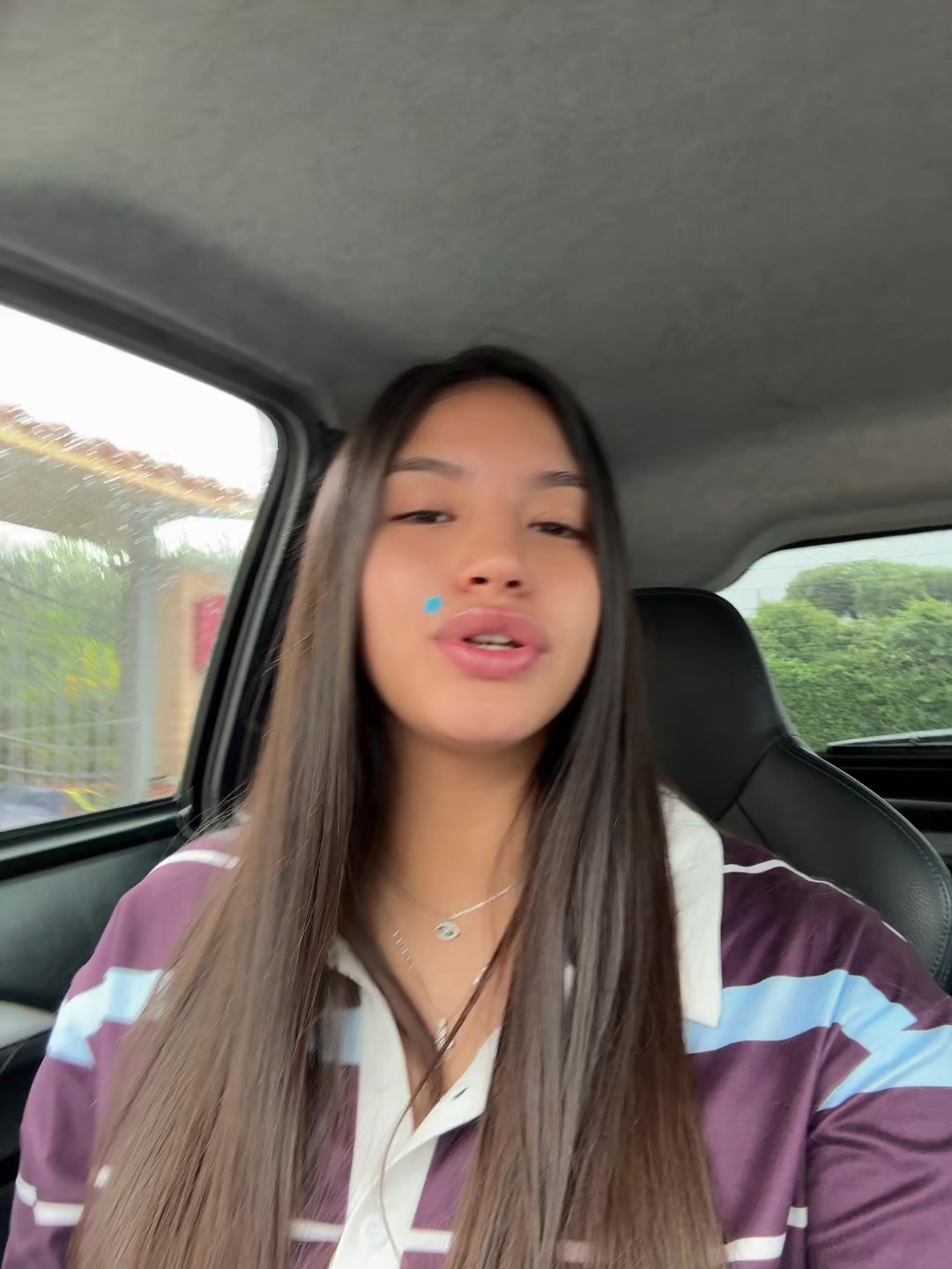 @Reina👑