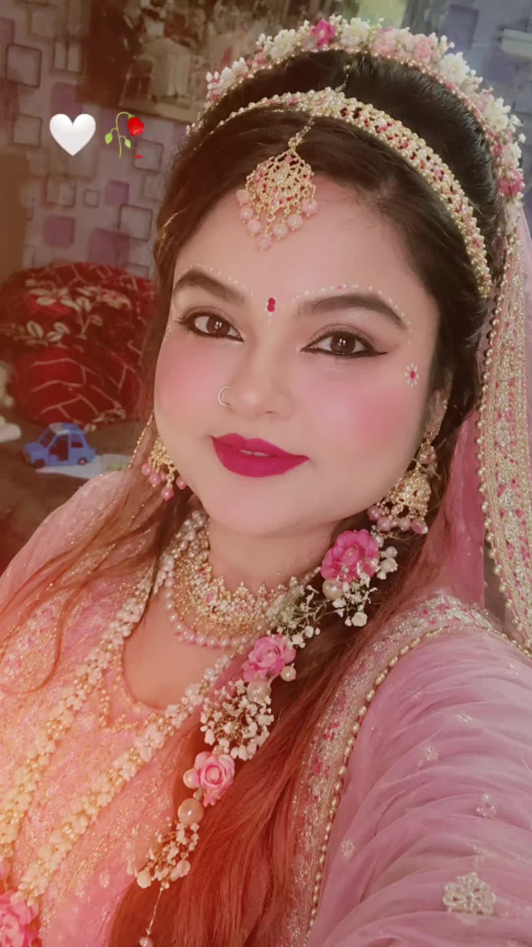 @MAAHI NEGI 👸
