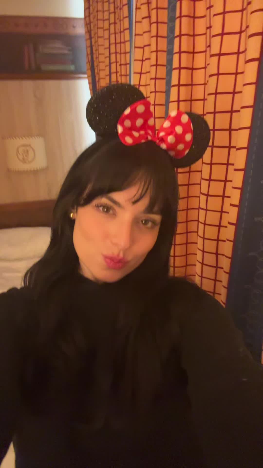 @saracaloo