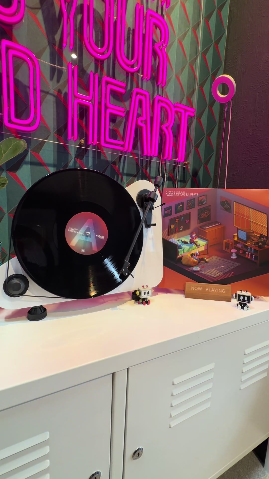 @Scott Spins ๐ง๐ฌ๐น๏ธ๐
