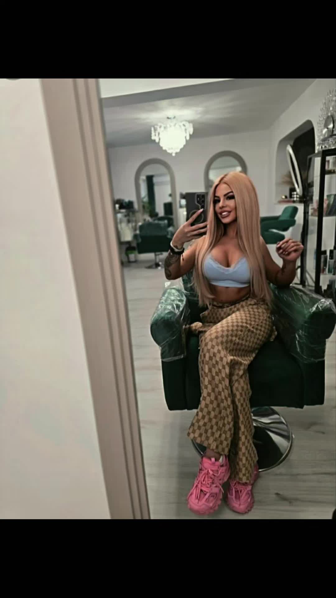 @Blonda97