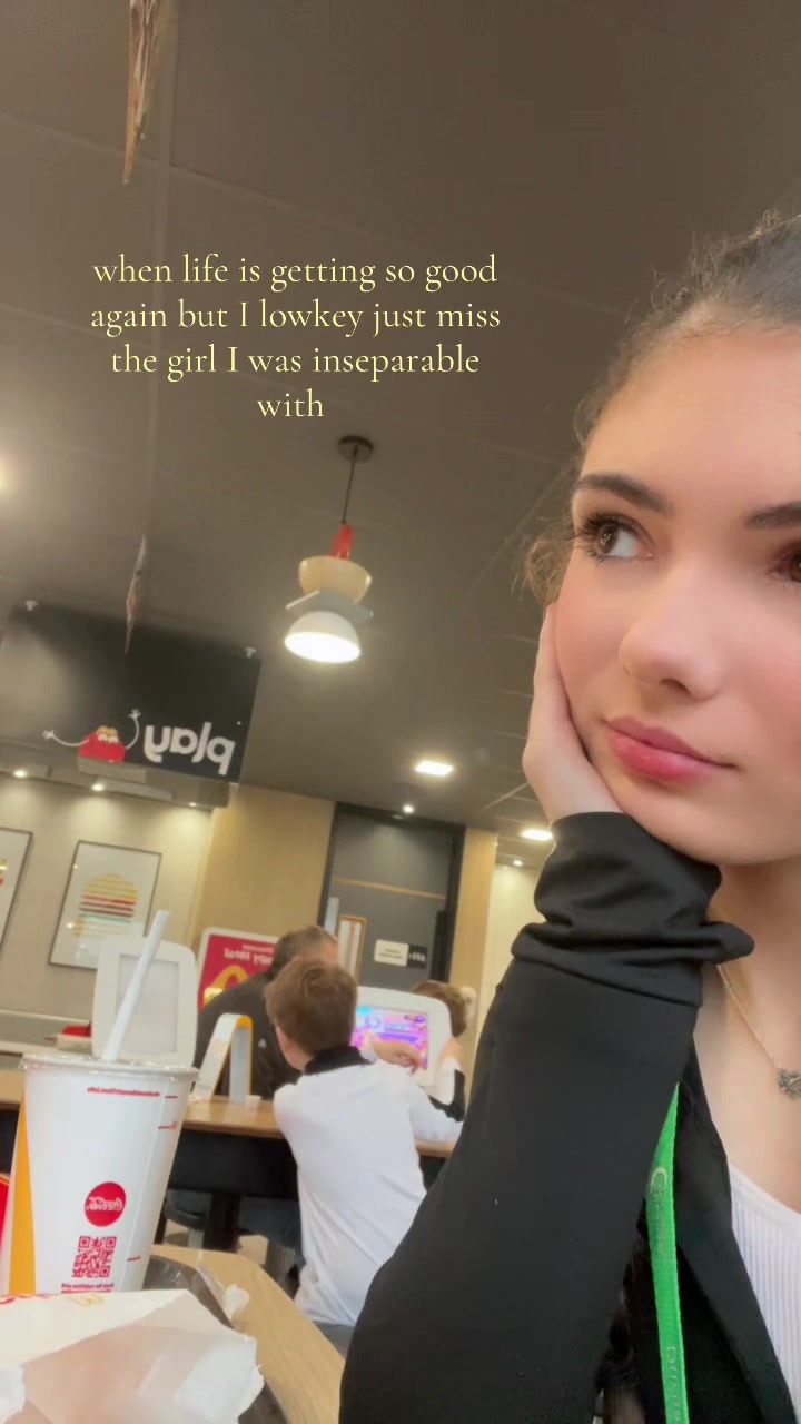 @𝓡𝓮𝓫𝓮𝓬𝓬𝓪 𝓔𝓶𝓲𝓵𝔂