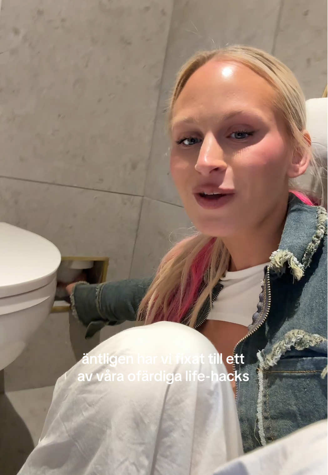 @ELEONOR LÉONE 🦋