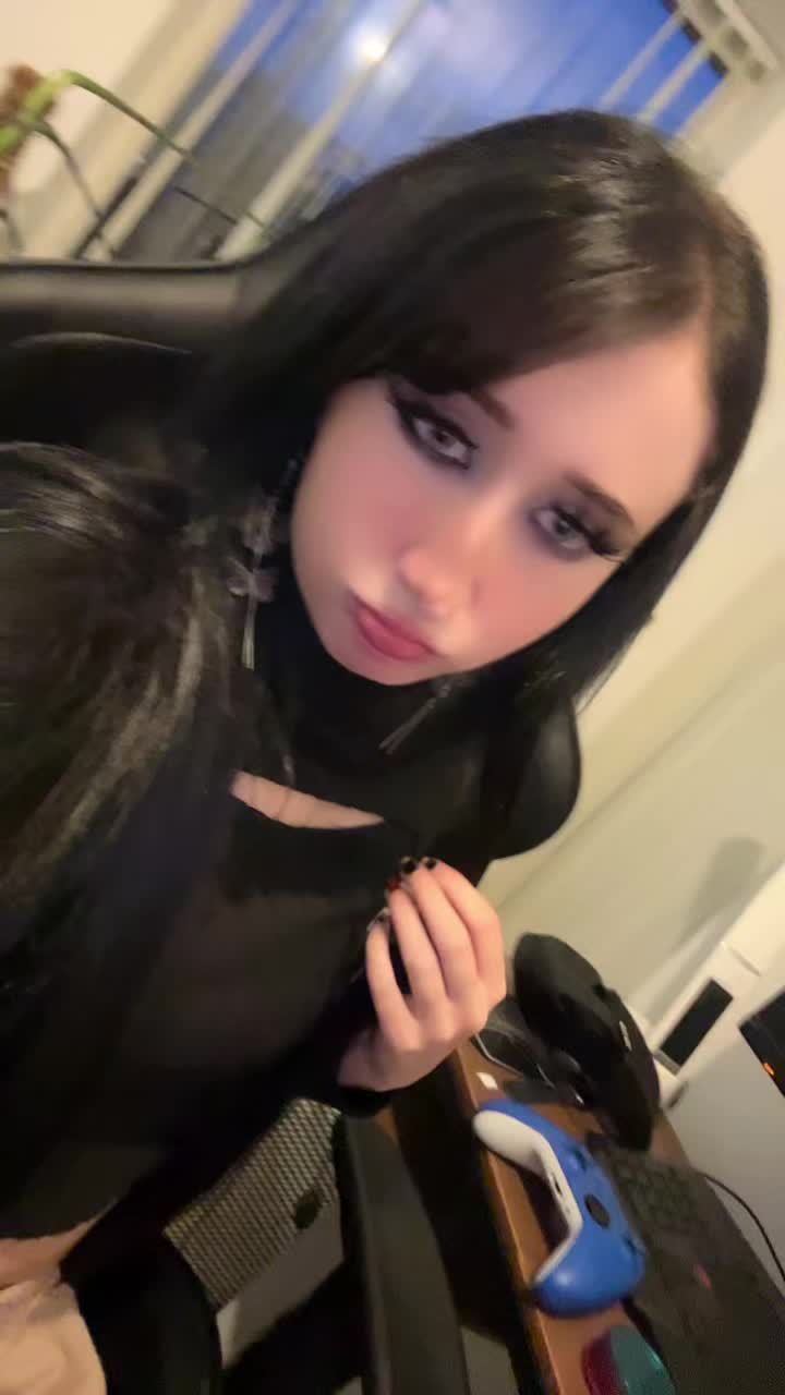 @𝓬𝓮𝓬𝓮♡︎