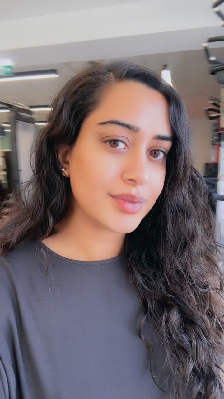 @Sidraa