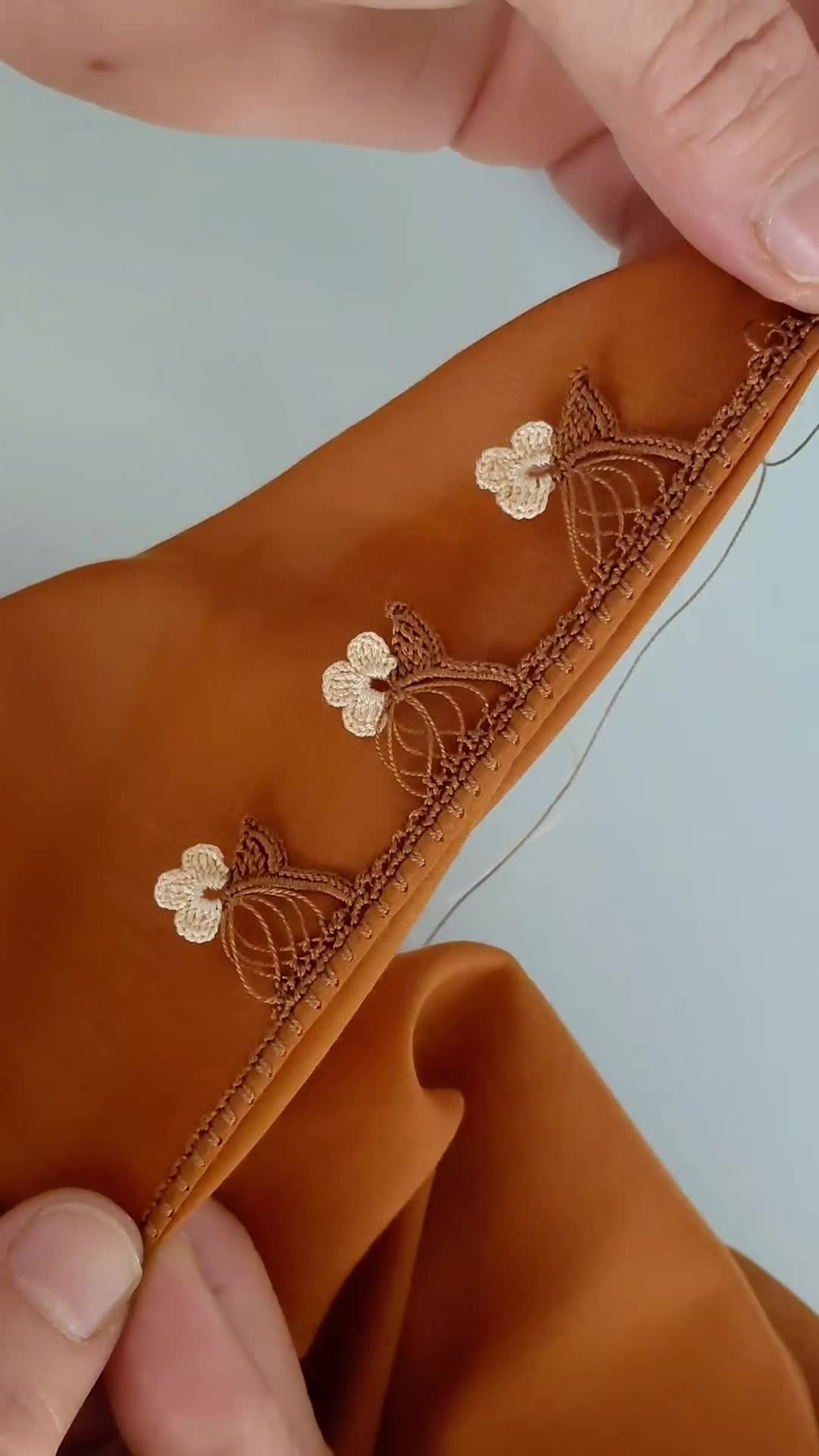 @𝐒𝐡𝐞𝐡𝐳𝐚𝐝𝐢 𝐋𝐨𝐨𝐤𝐬✨