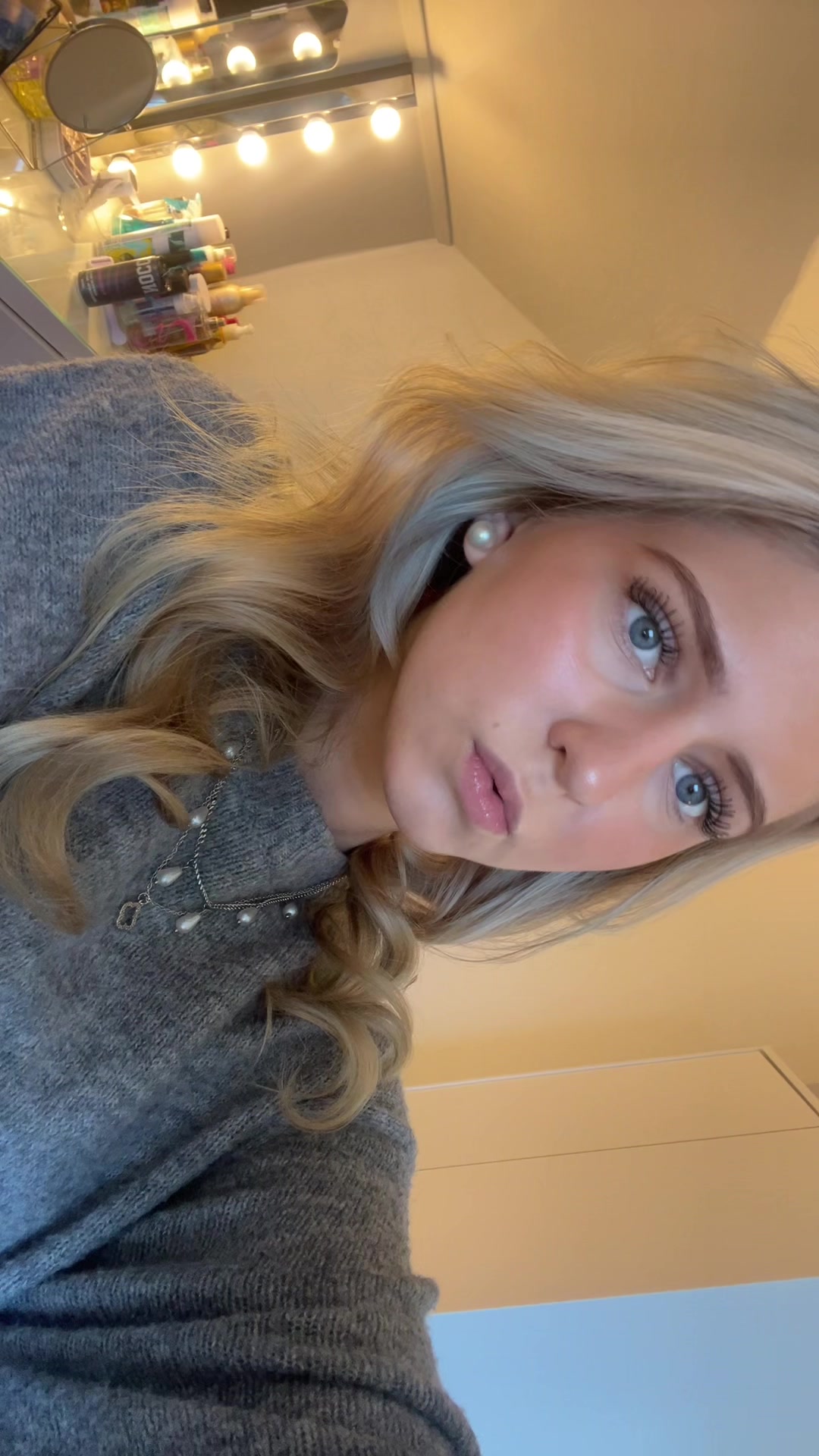 @Ebba