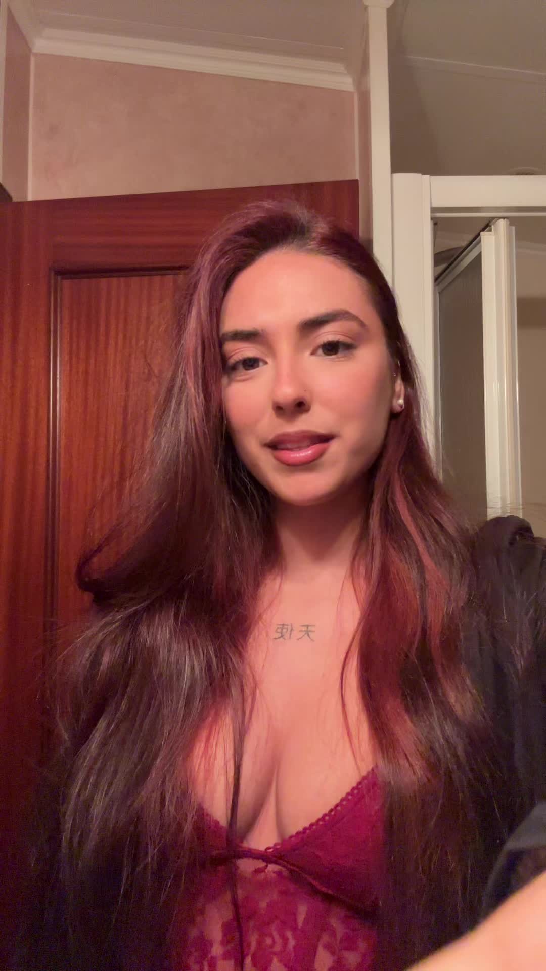 @Claudia Calvar