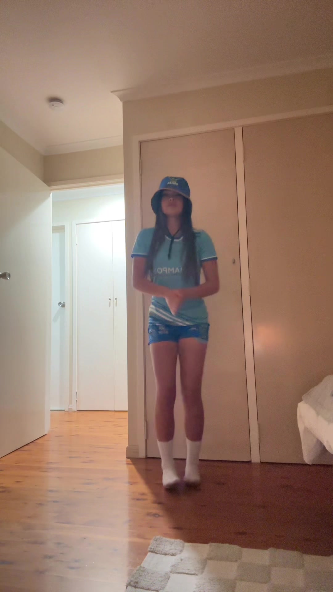 @anna