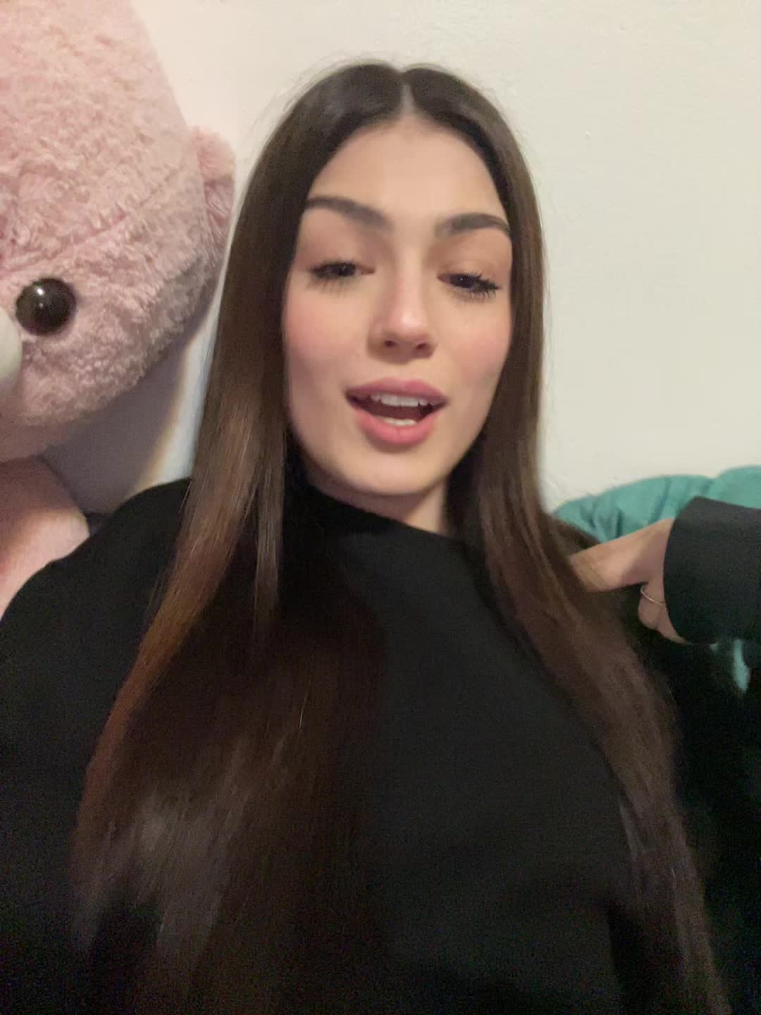 @nicoletaavaleriaa