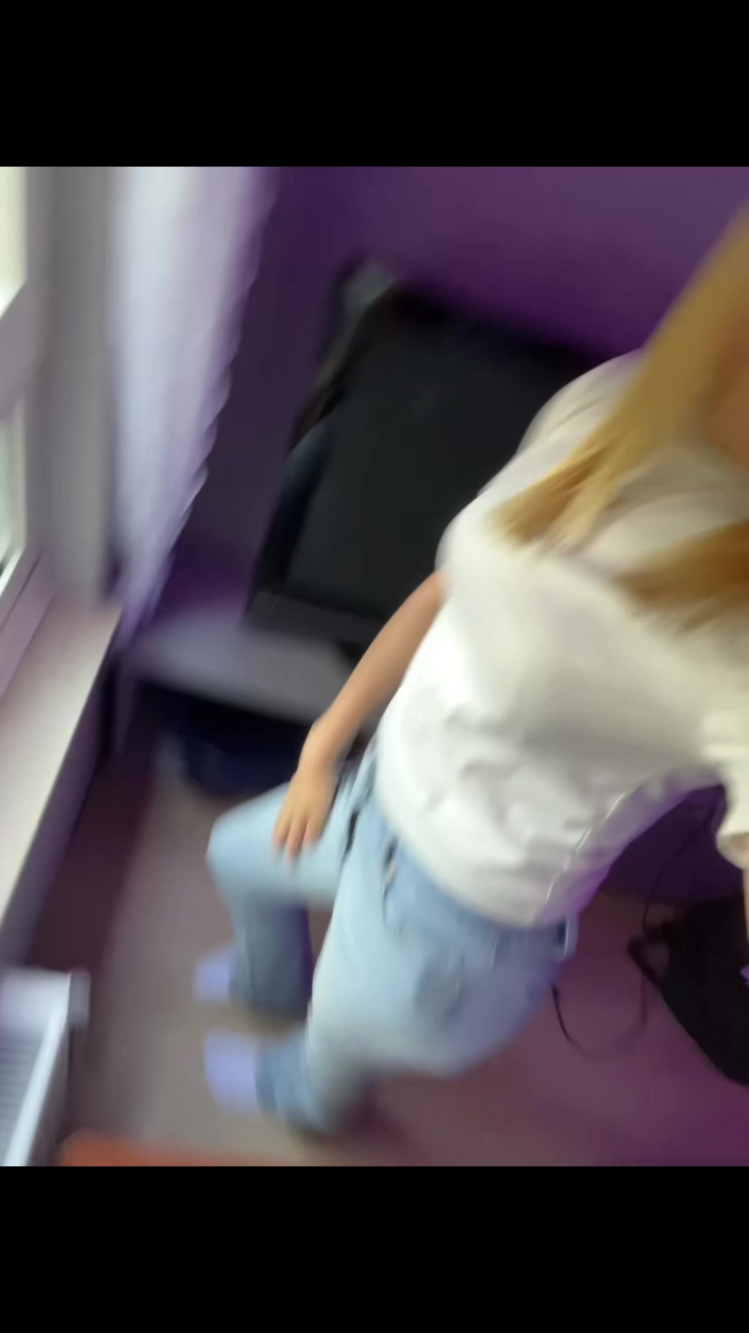@𝐙𝐨𝐞