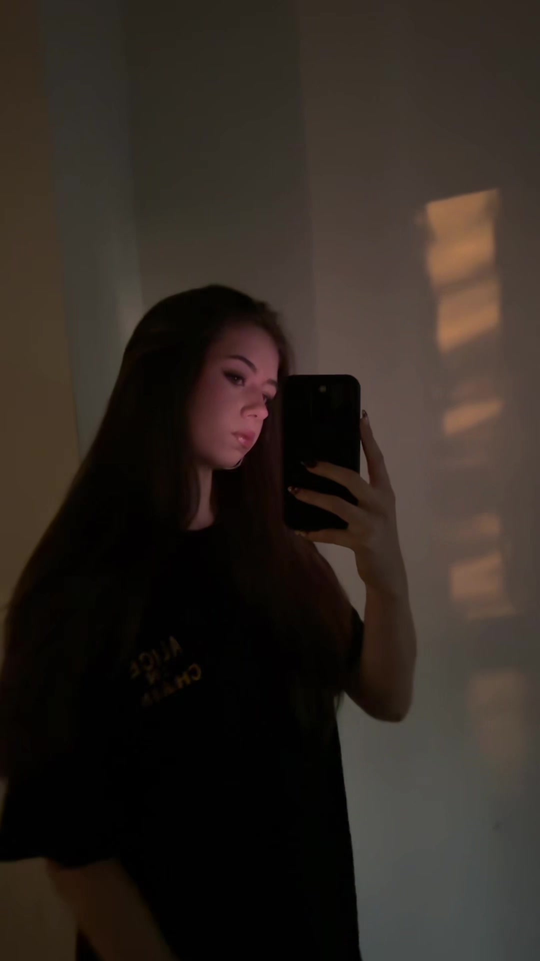 @lolarae