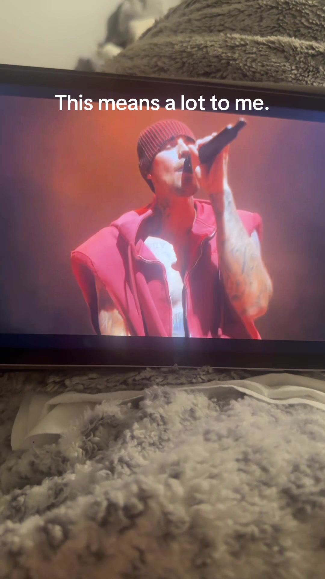 @Ari