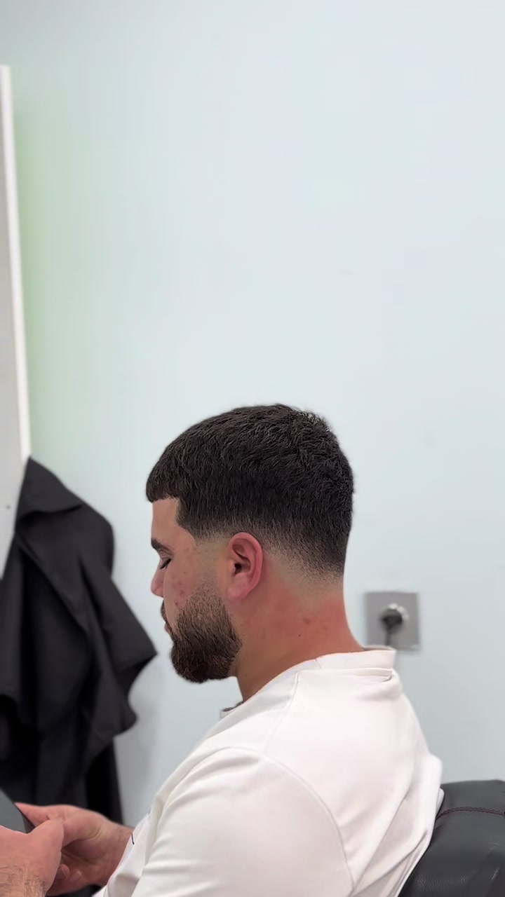 @Bərbər💈684