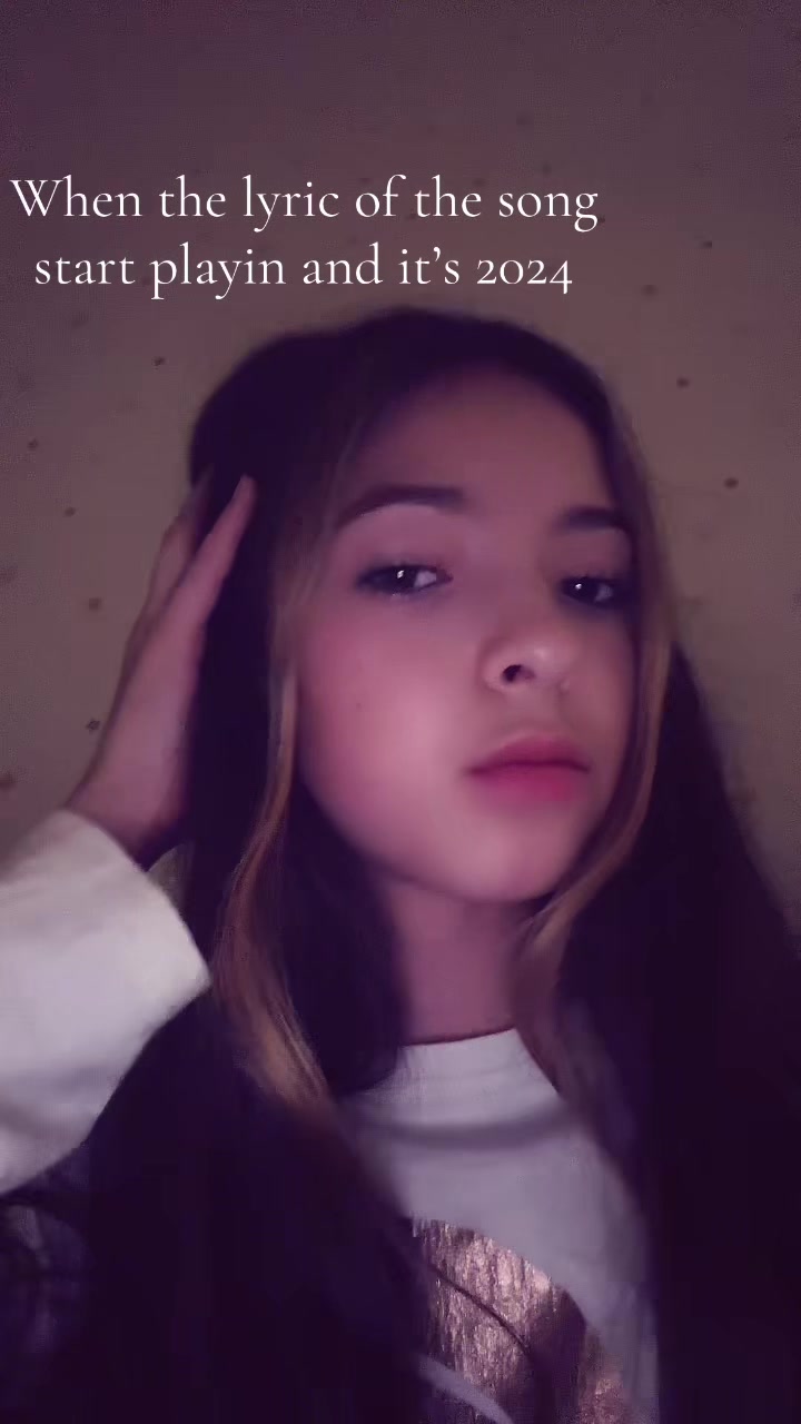@inst:Mrs_Smith_Daria