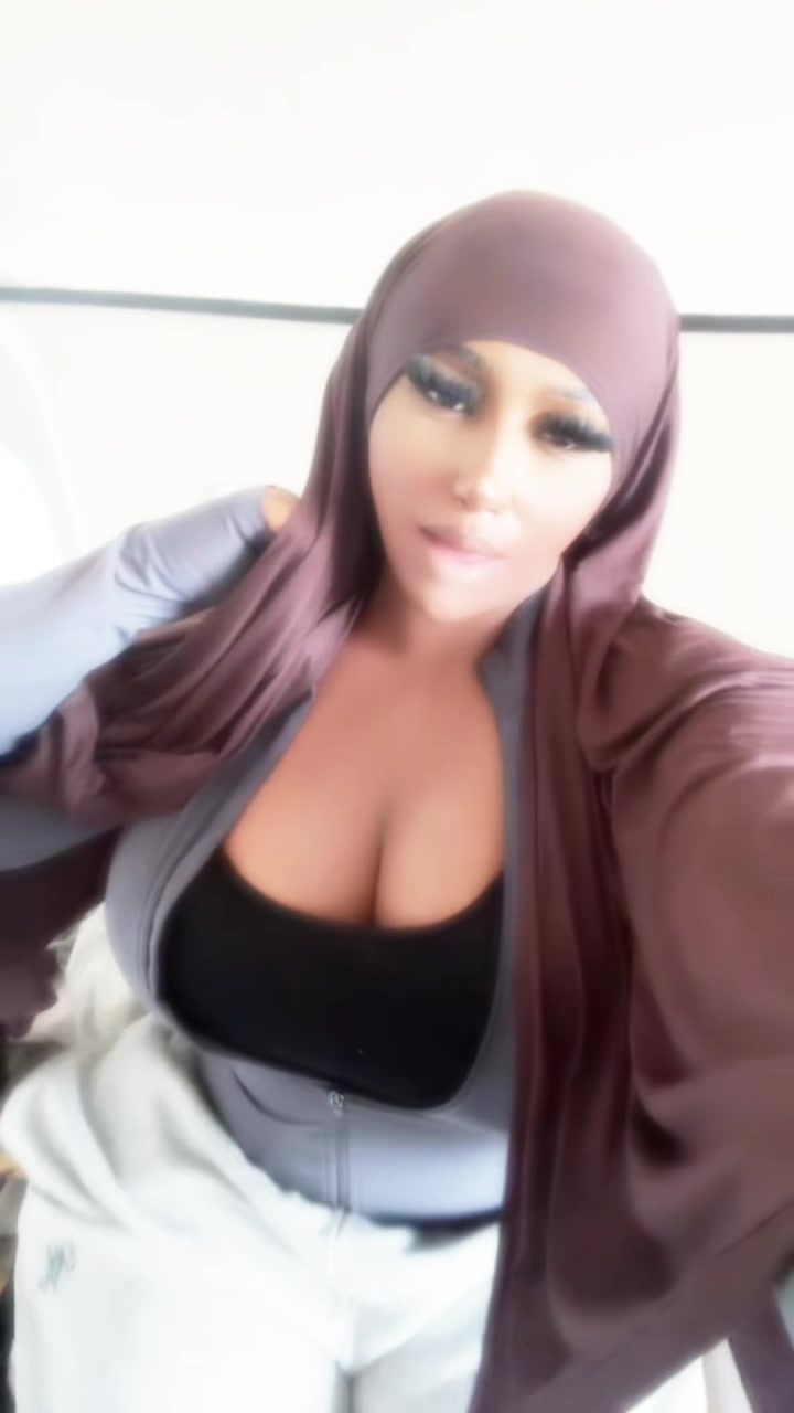 @👄
