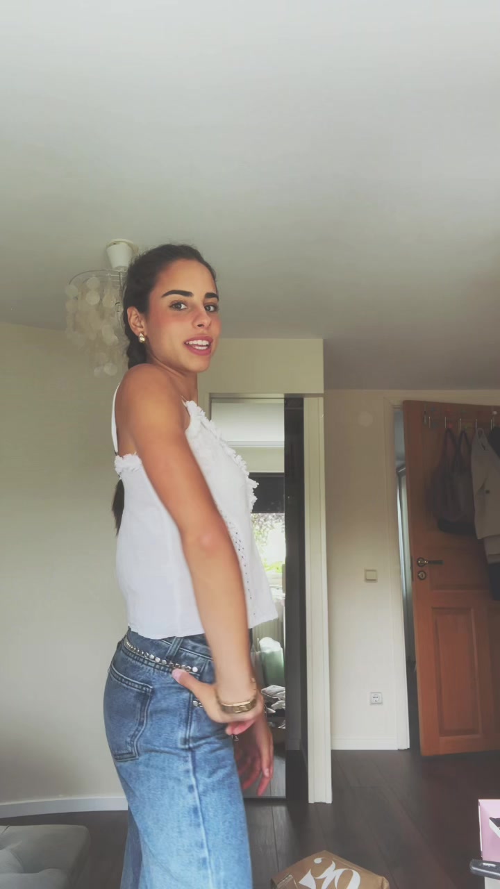 @carlitaaa