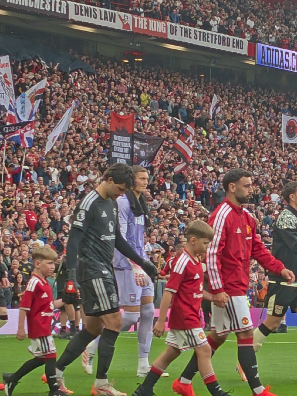@Manchester United Dugout