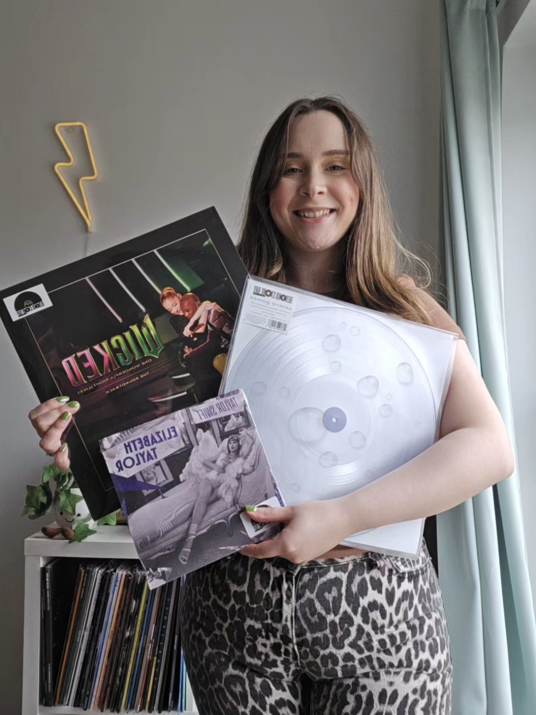 @Megan Nelson ⚡️