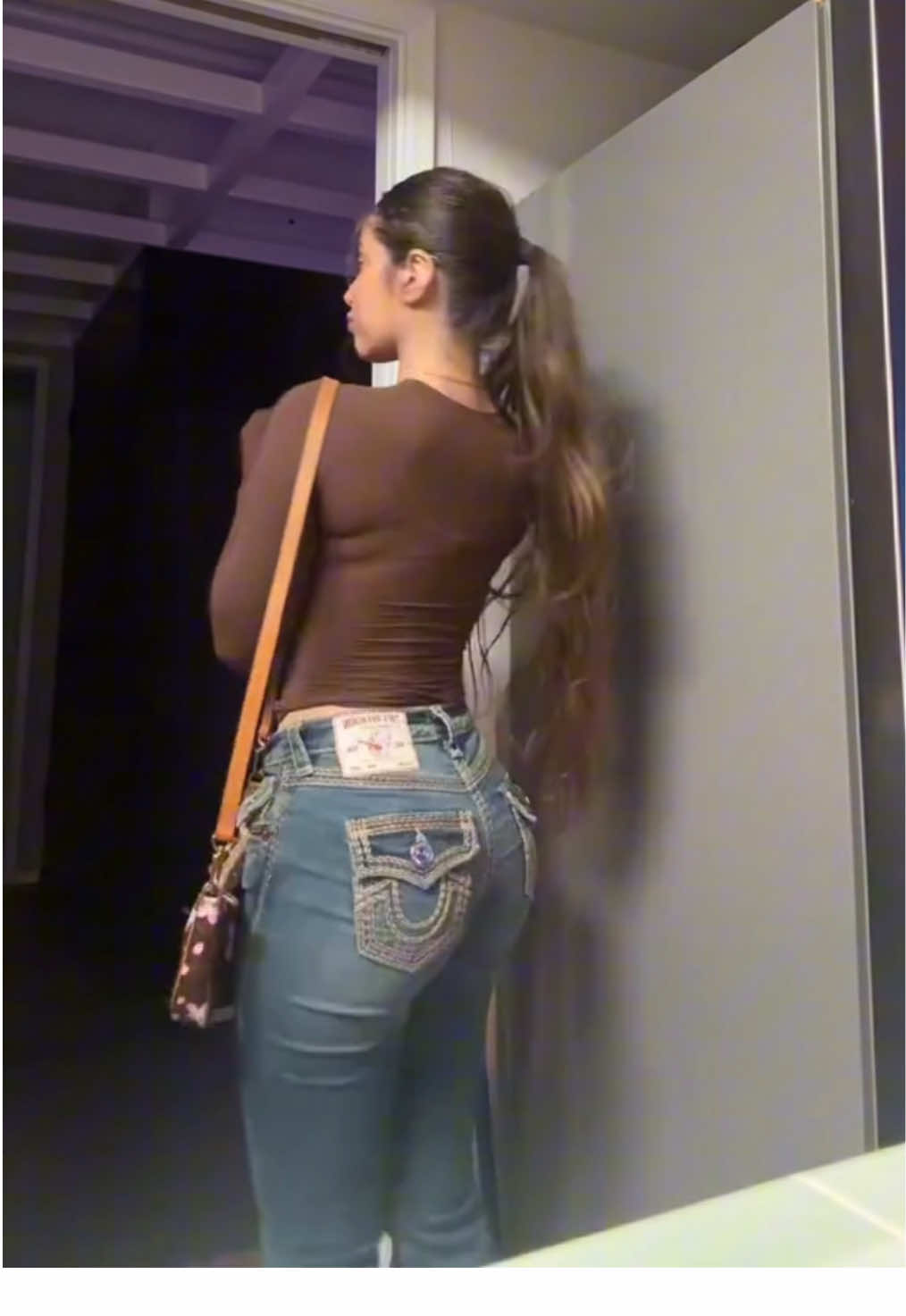 @Emarrb