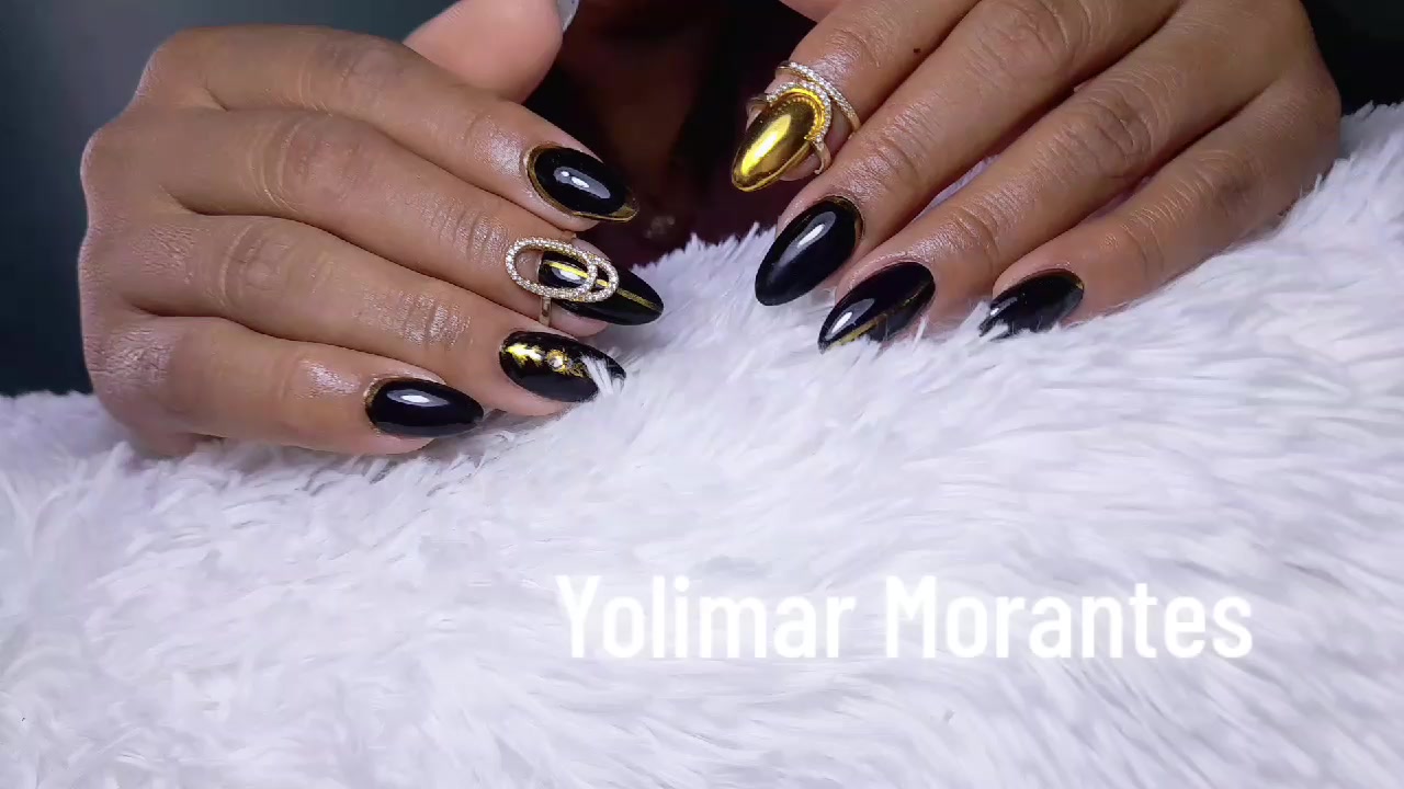 @Yolimar Morantes Naist Artits