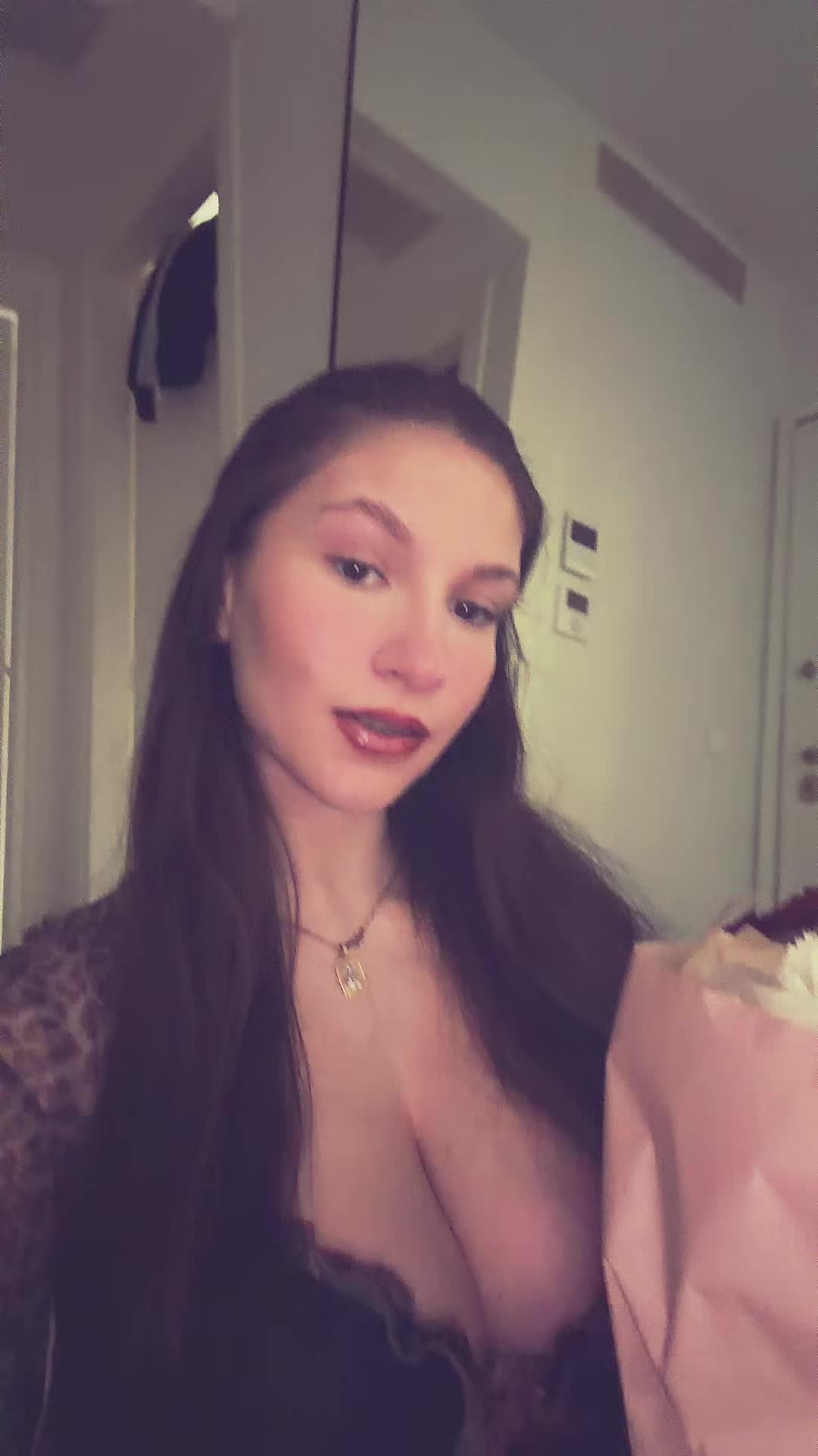 @itzelena💋