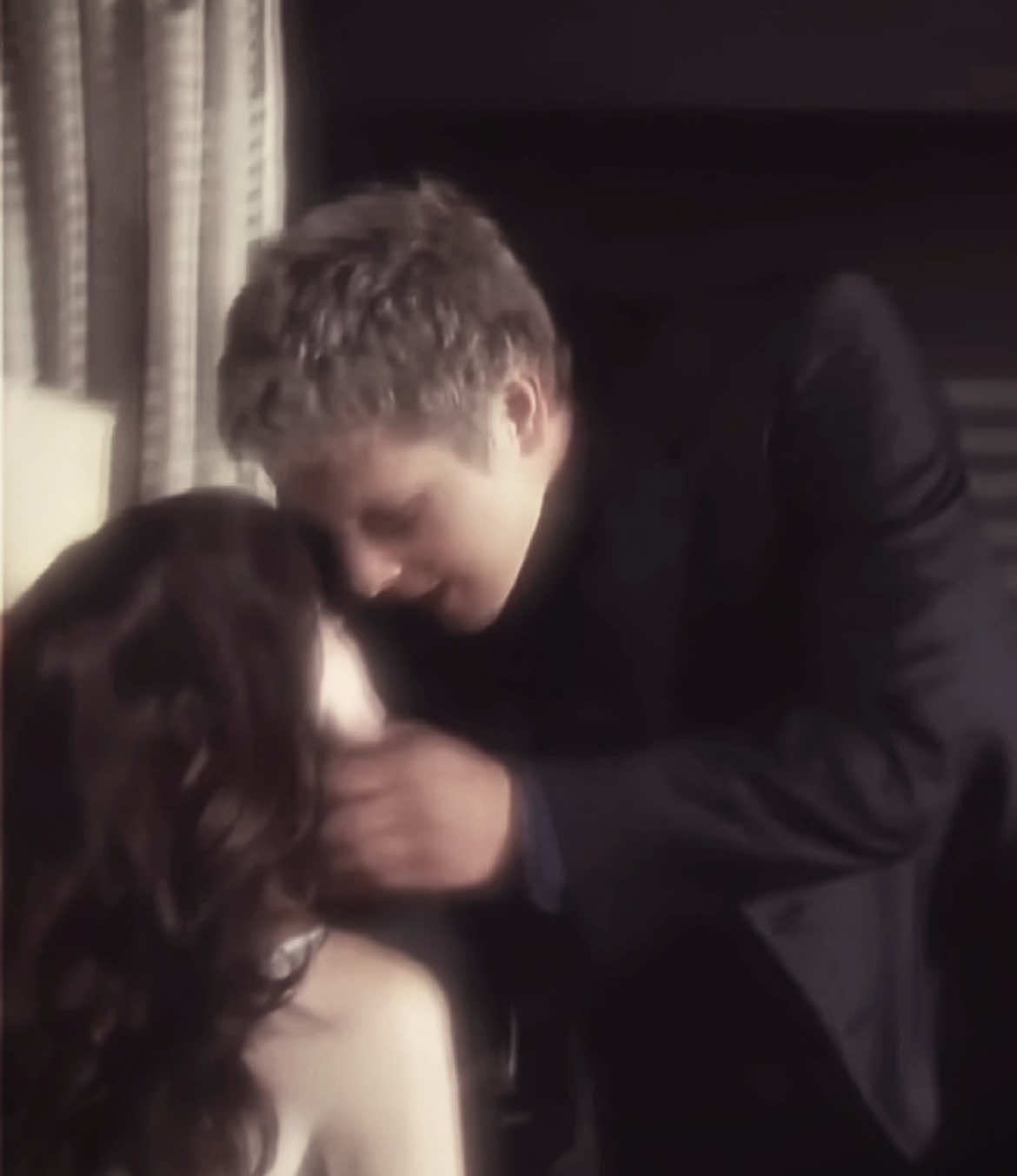 @ᴛᴏɴʏ ★