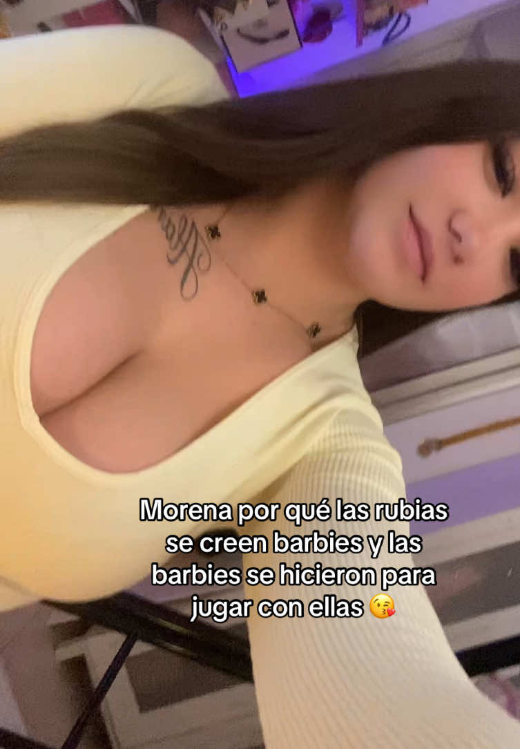 @💕👩🏽❤️💋👨🏽