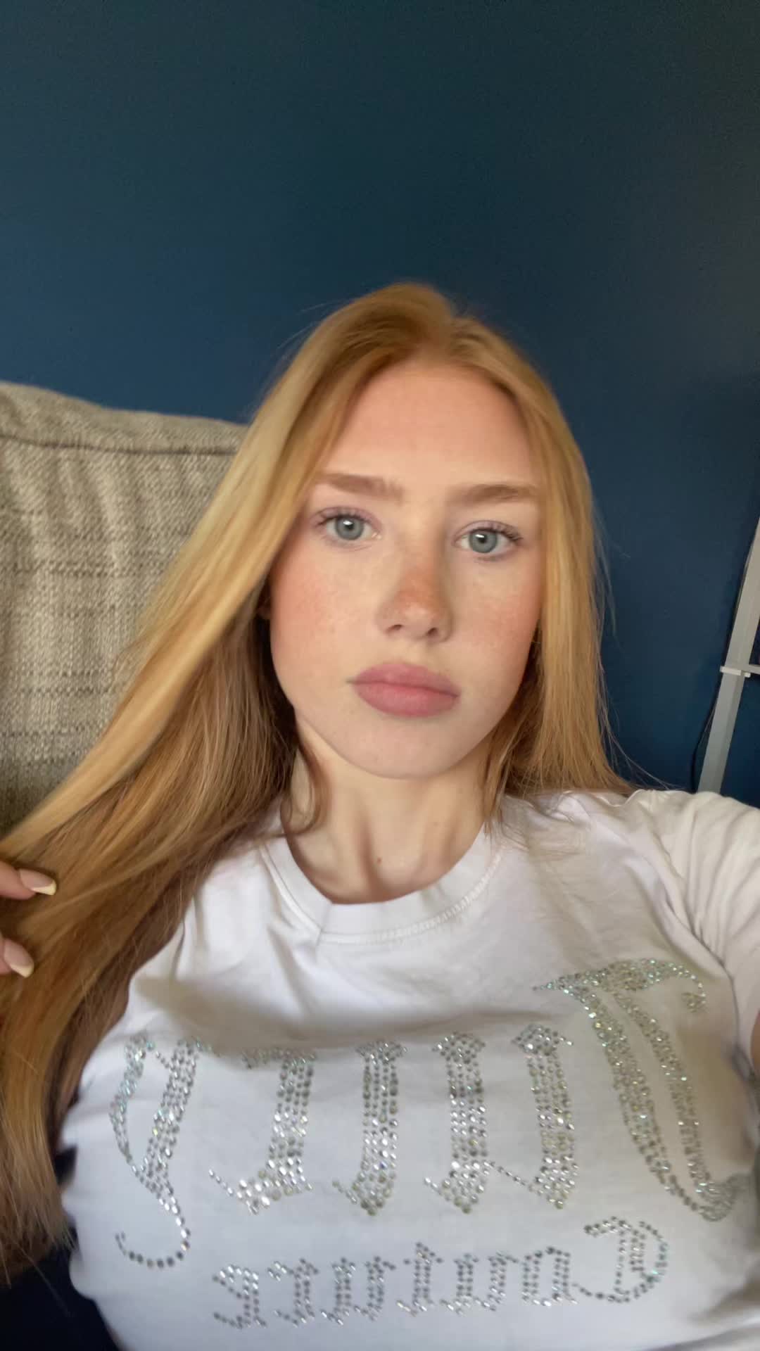 @𝐈𝐬𝐚𝐛𝐞𝐥 🪭🪭