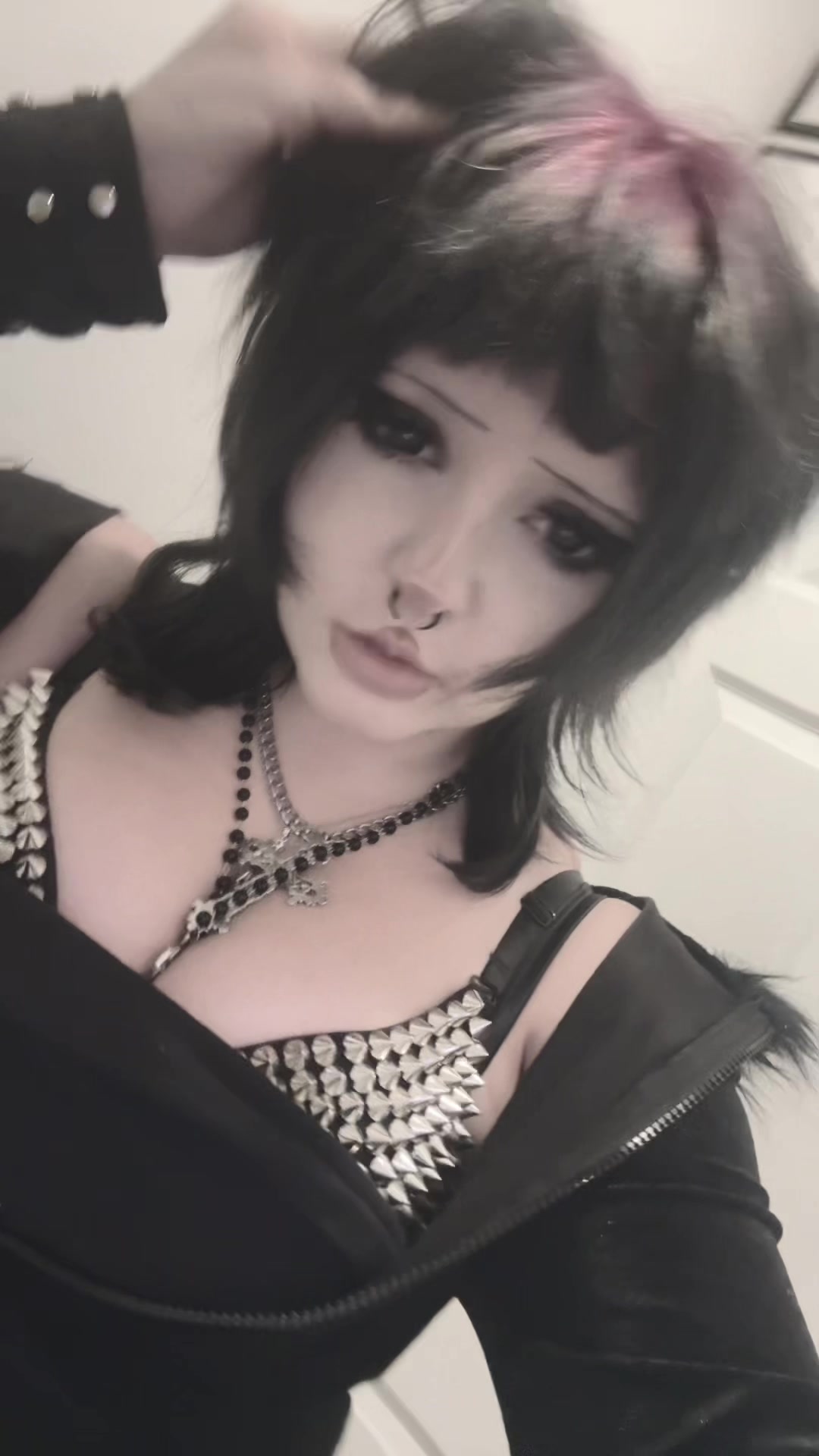 @༺ღ༒ 𝓙 ༒ღ༻