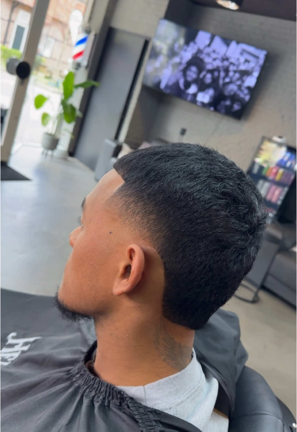 @Hermanos Barber Studio ⚡️