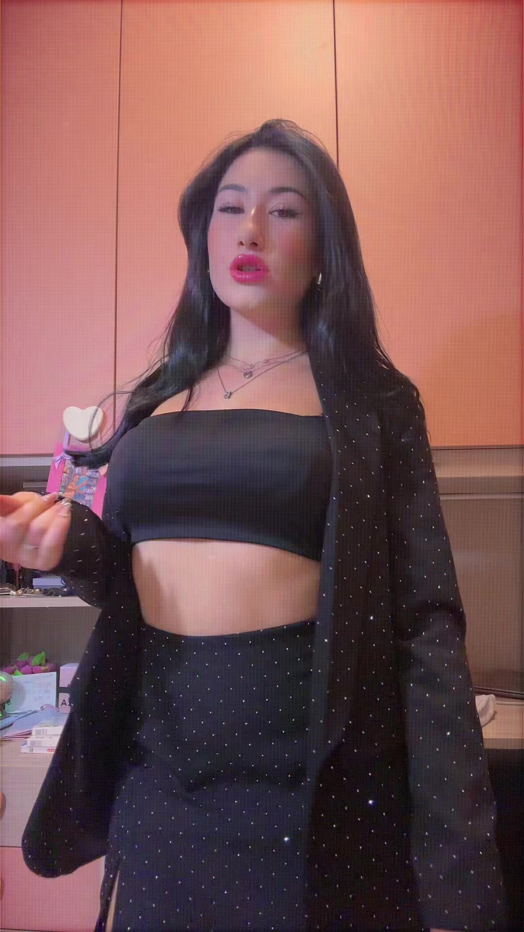@🦂