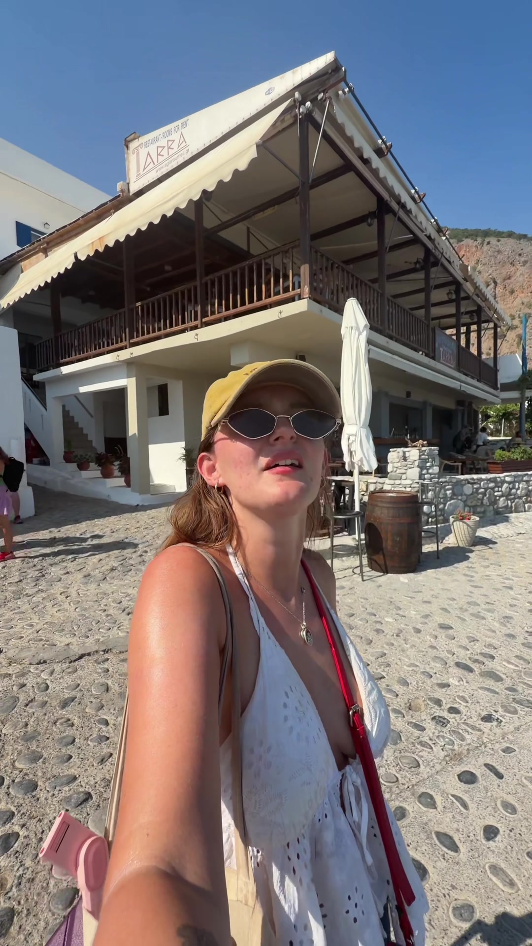 @havealaffwithsaff_