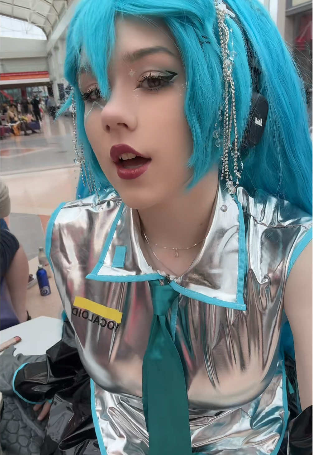 @<3