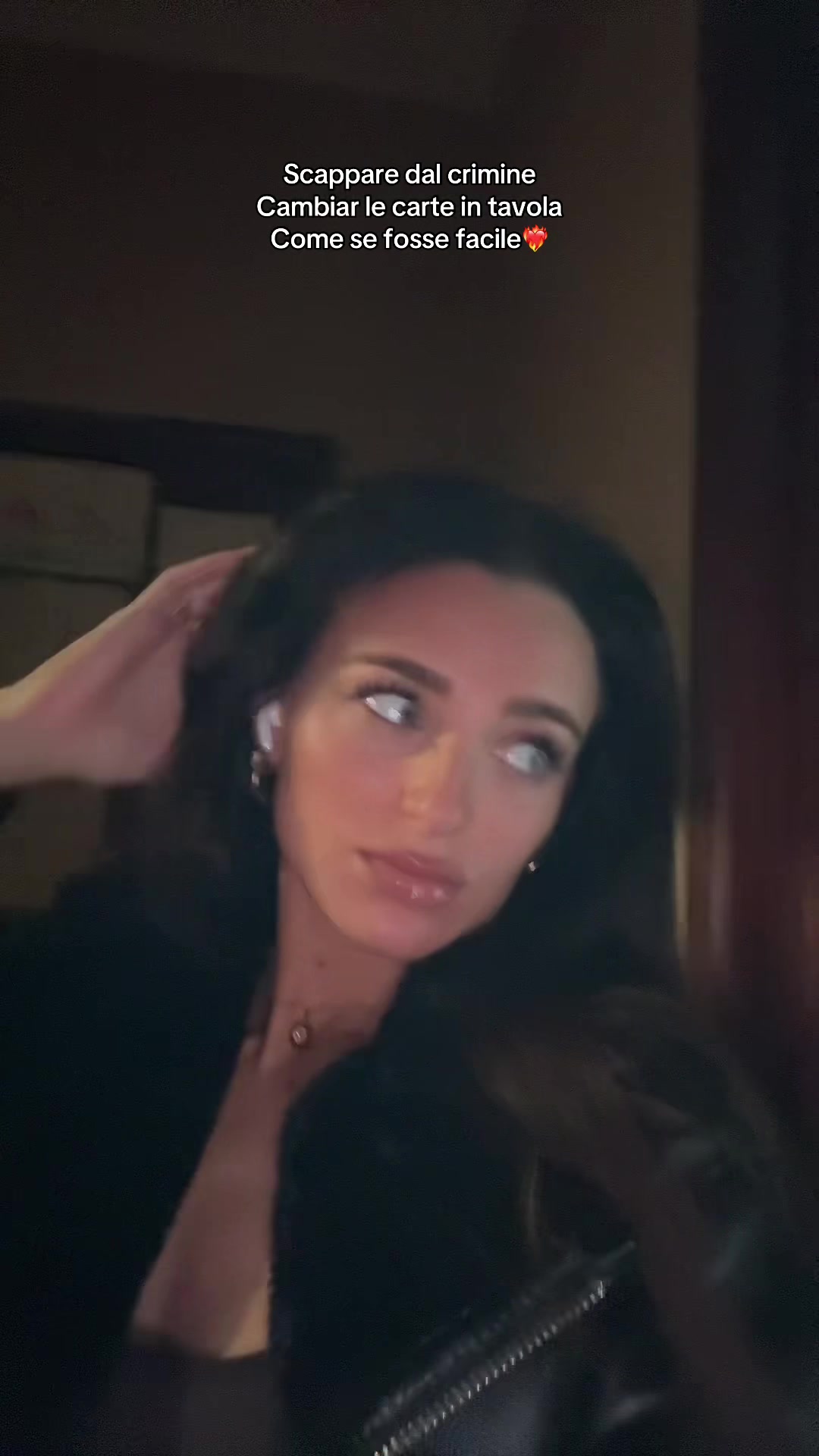 @Elena Siri