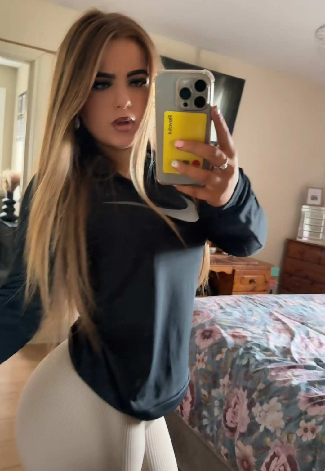 @💋