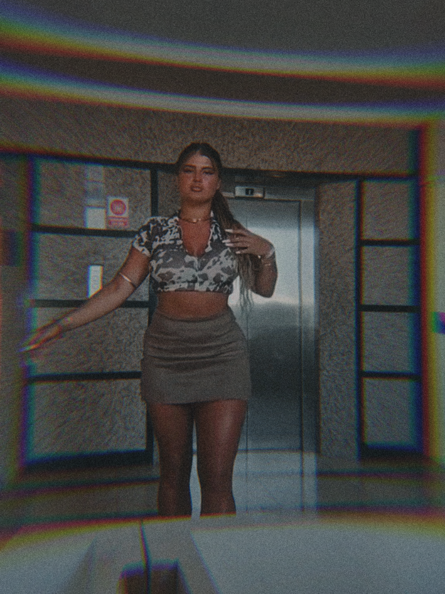 @Andreea🦋