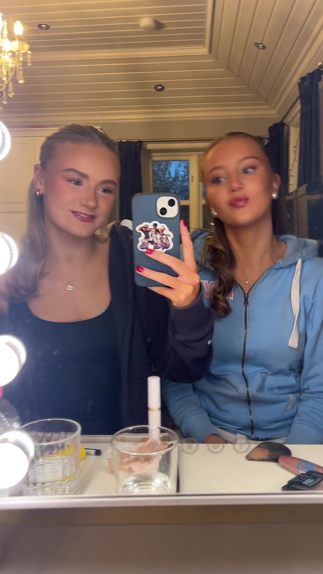 @Julie Kvernmo<3