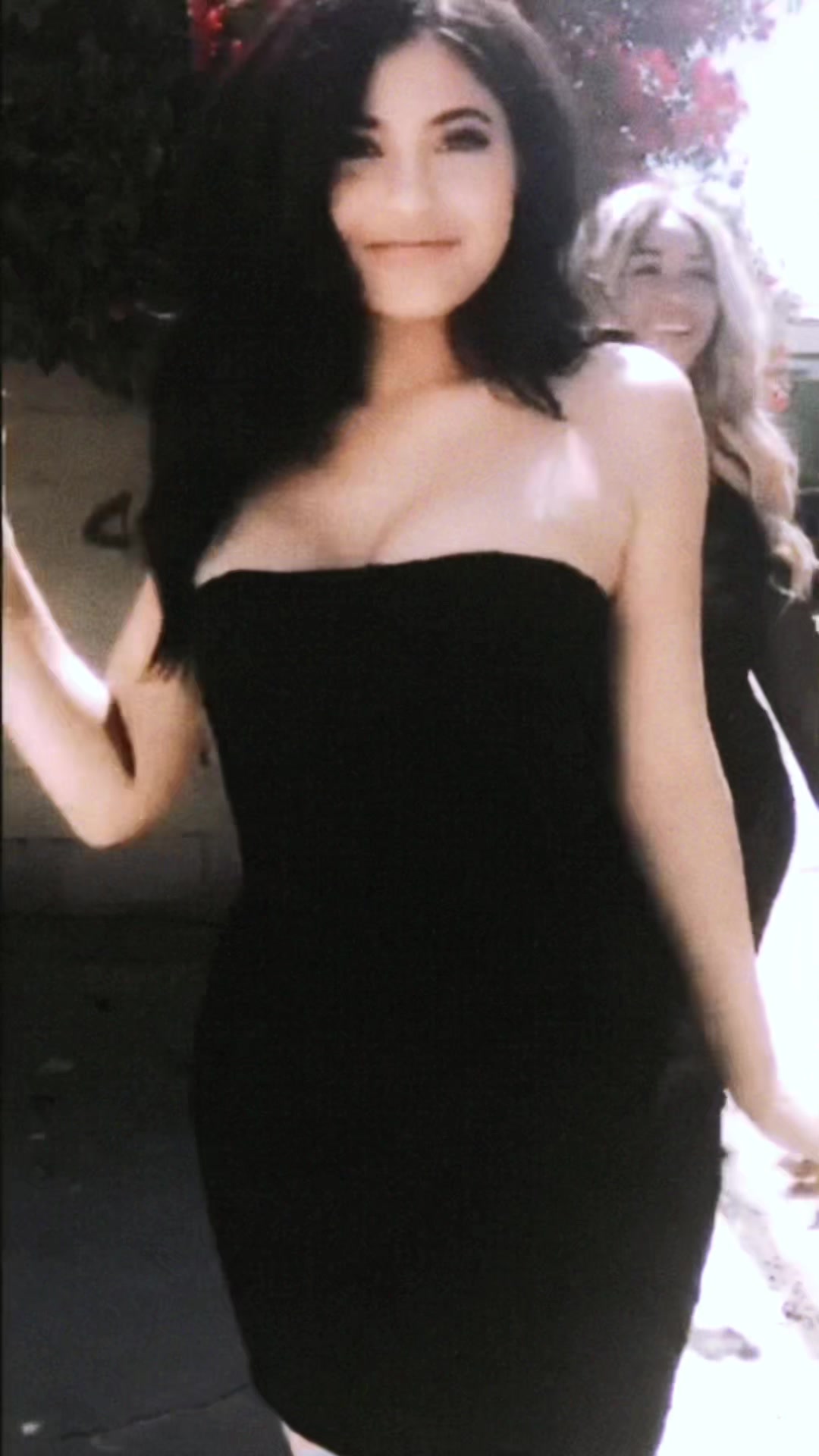 @❧