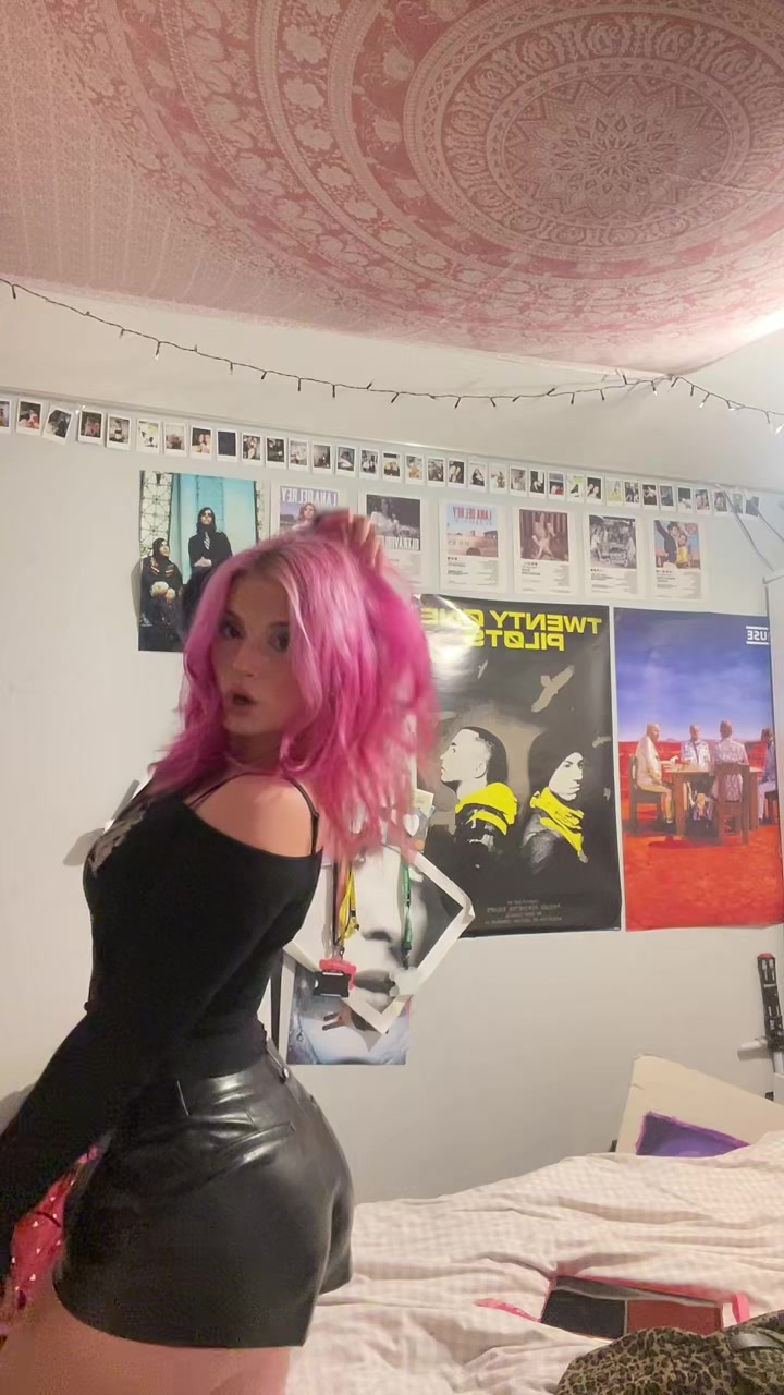 @Ella⭐️