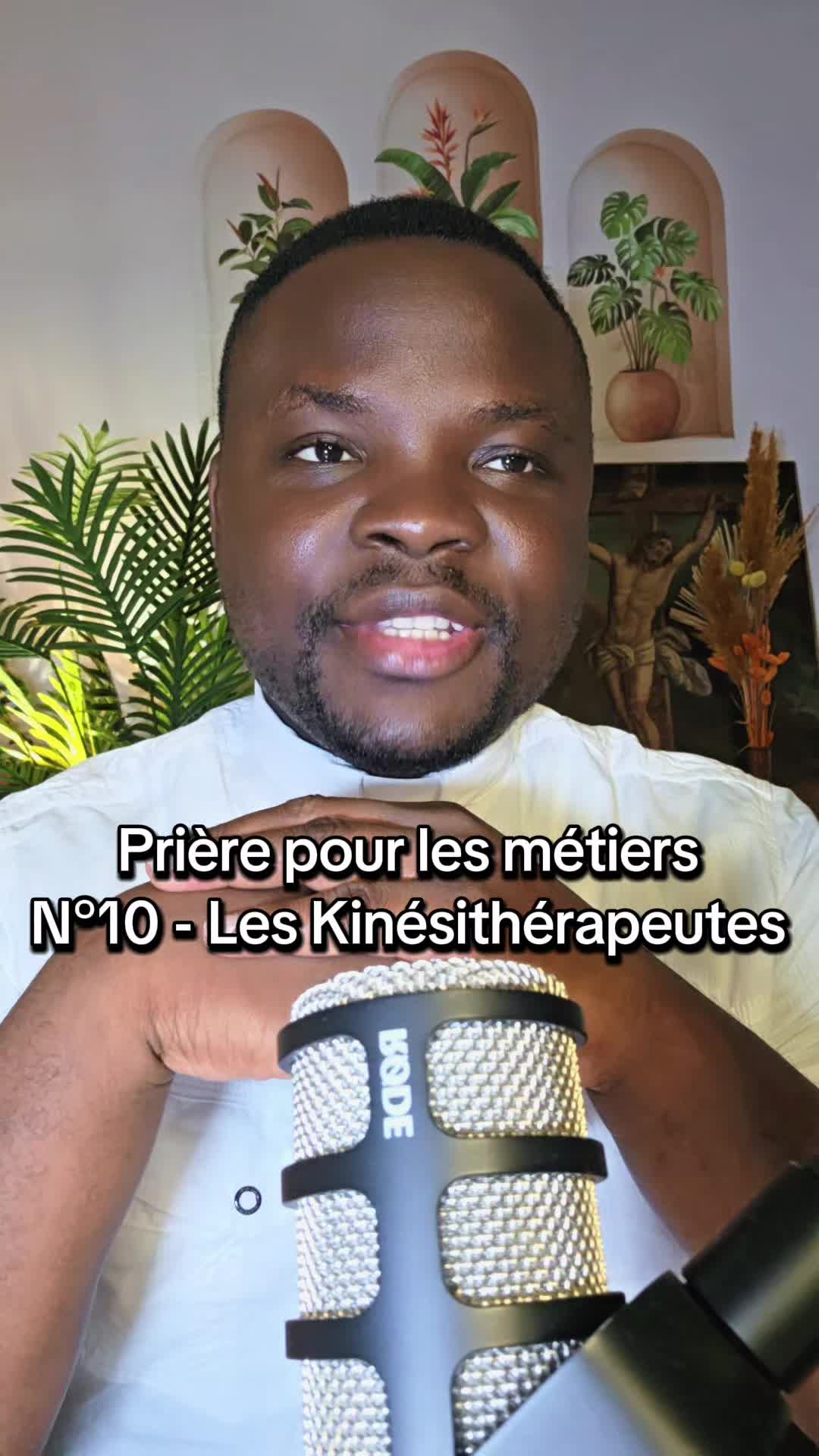 @Padre Précieux 🇨🇵🇻🇦