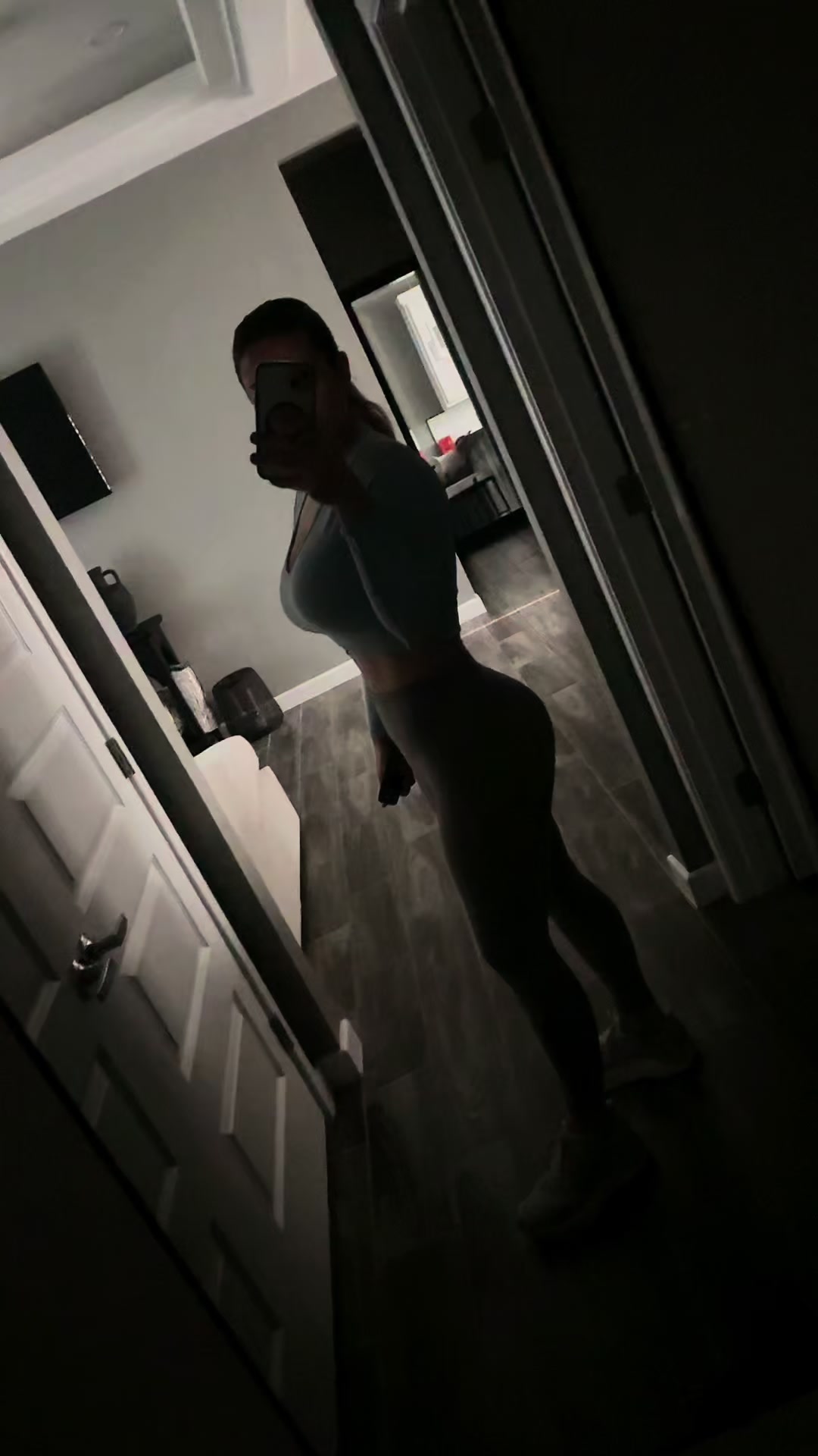 @kkrisgrzz