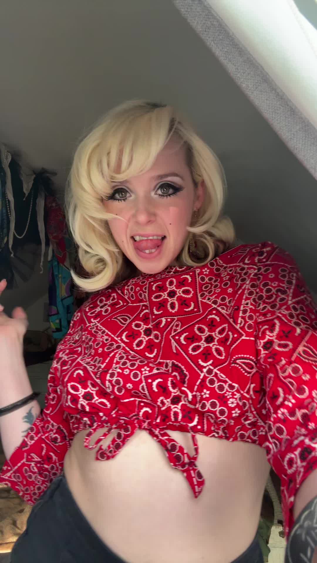 @Devyn Crimson