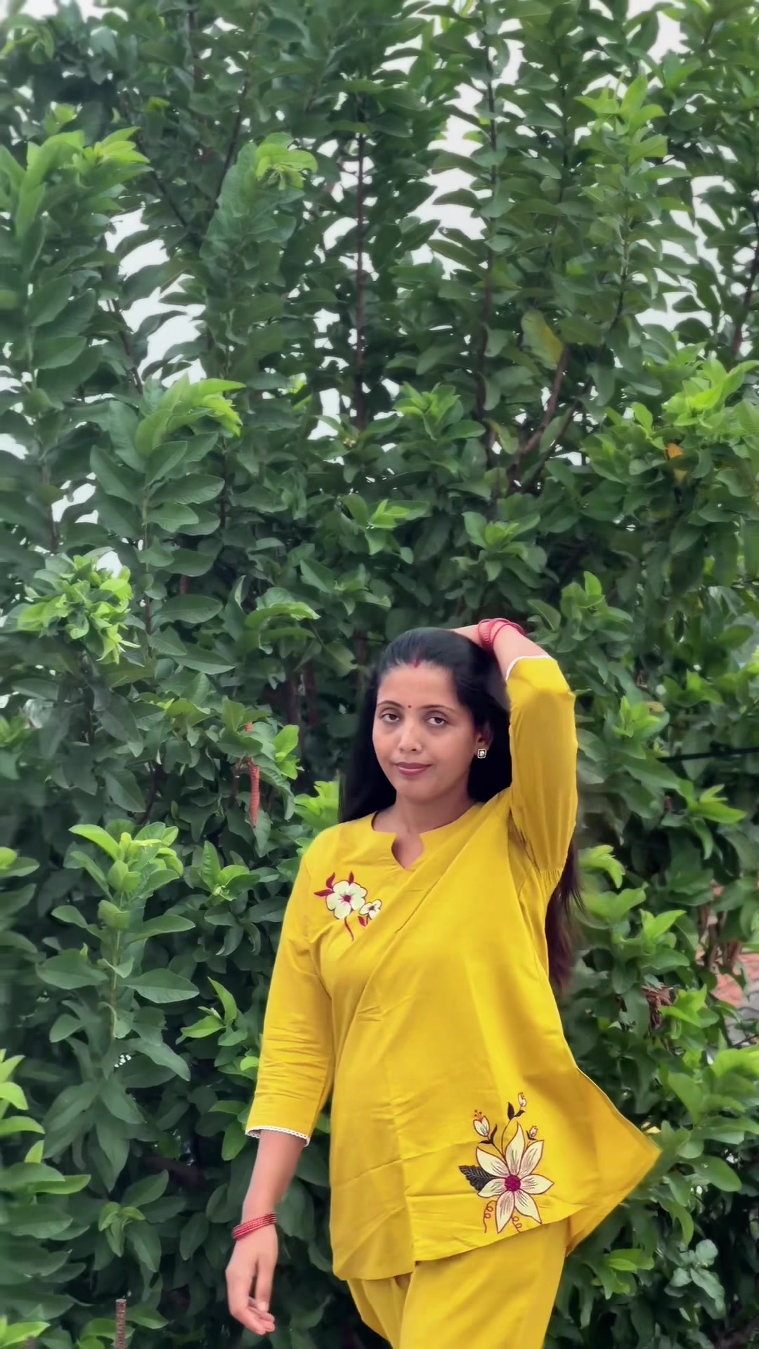@Yadav_girl💫