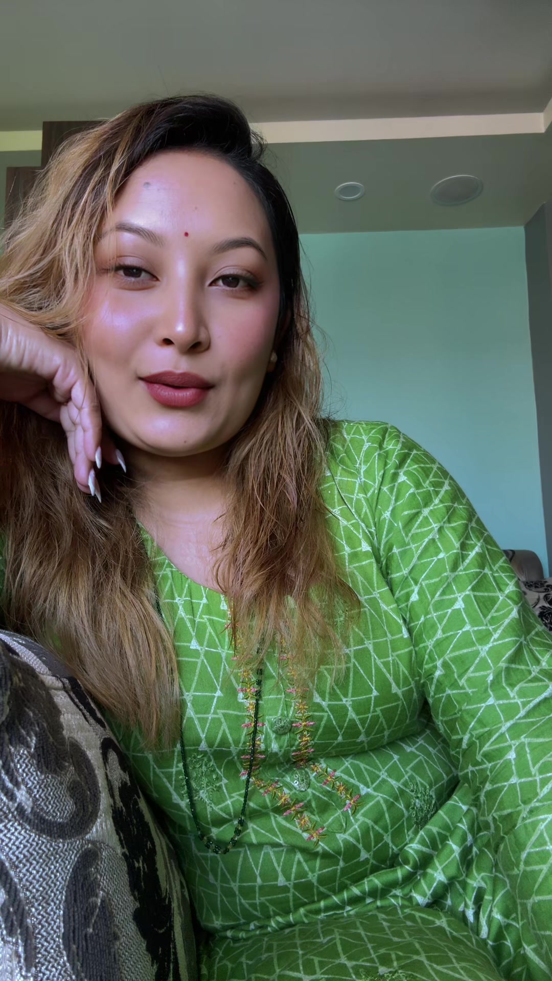@एलीशा🧿🌸