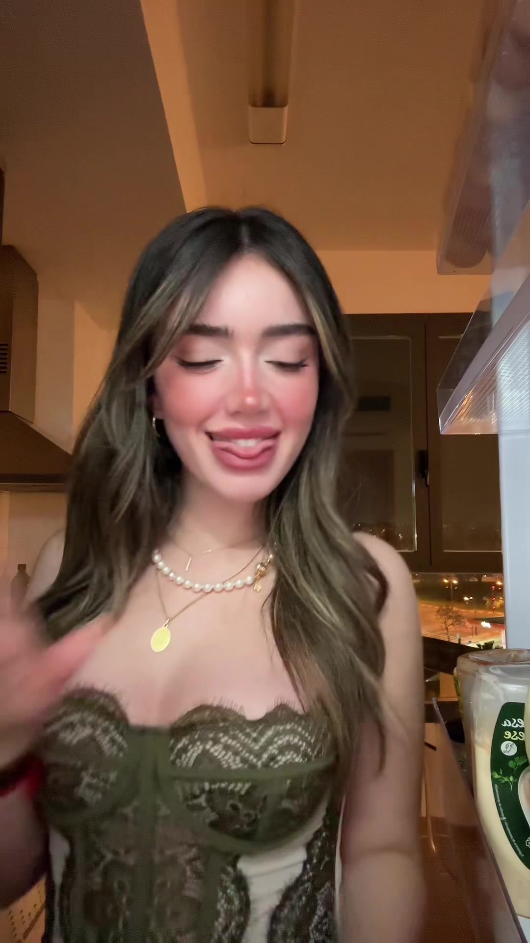 @nicoleegiz