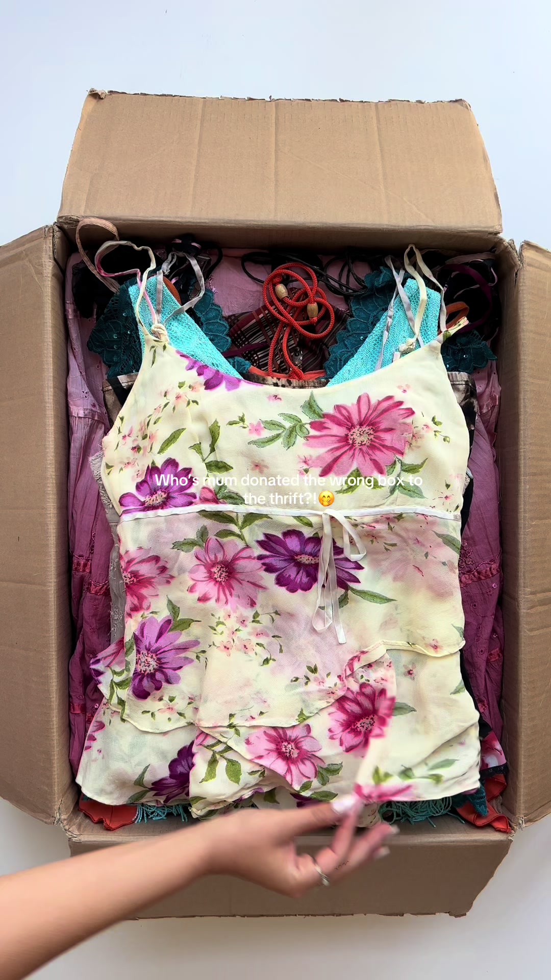 @Kitty Love Vintage